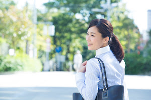 なんで美容部員の職場では人間関係のトラブルが発生するの？