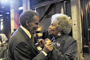 pata: 
       Dorothy Masuka and Mangosuthu Buthelezi