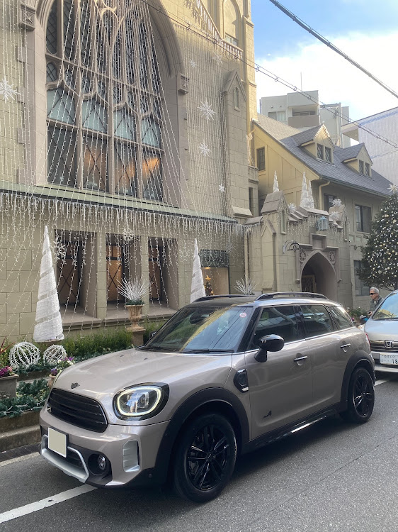 yuuさんが投稿したミニ・クロスオーバー・MINI・MINI R60・MINI R60 CROSSOVERに関するカスタム事例の投稿画像1枚目