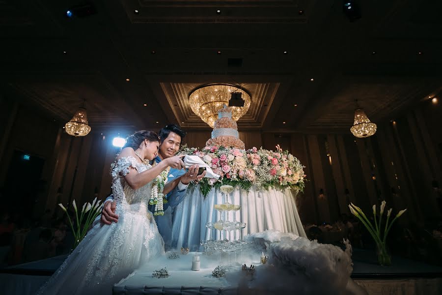 Fotógrafo de casamento Jaras Maneelomrat (jarasphotography). Foto de 13 de dezembro 2017