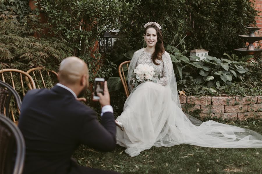 Wedding photographer Ash Carr (ashcarr). Photo of 7 September 2019