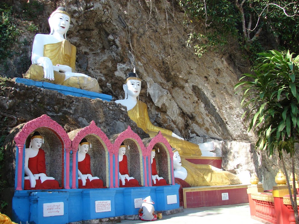 KAW KA THAUNG CAVE 