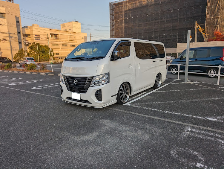 NV350キャラバンのスマホ・機種変・画像加工に関するカスタム事例の投稿画像1枚目