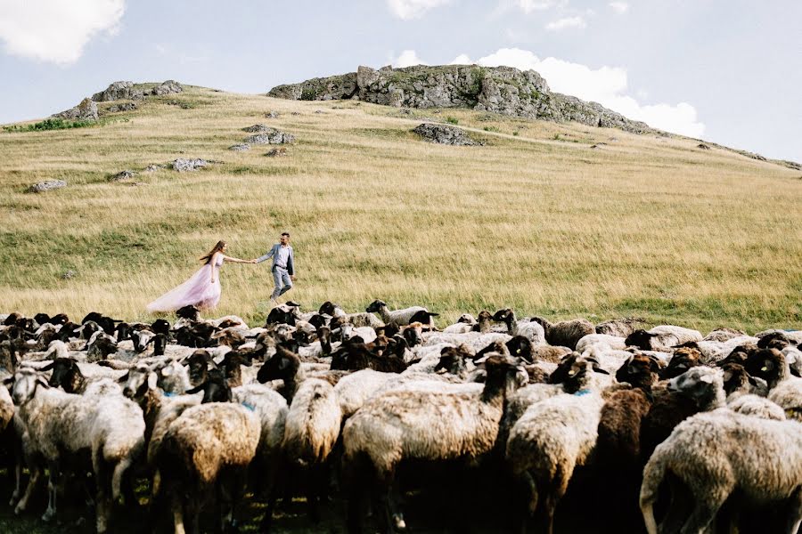 Fotografo di matrimoni Yuli Homes (aduspro). Foto del 24 luglio 2023