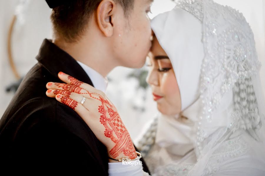 Fotografo di matrimoni Ilyas Jepret Sidoarjo Surabaya (ilyasjepret). Foto del 29 maggio 2020