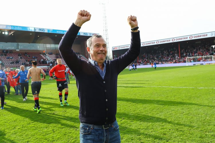 Moeskroen-coach Rednic doet opmerkelijke uitspraak na 6-0 nederlaag: "Merci Genk"