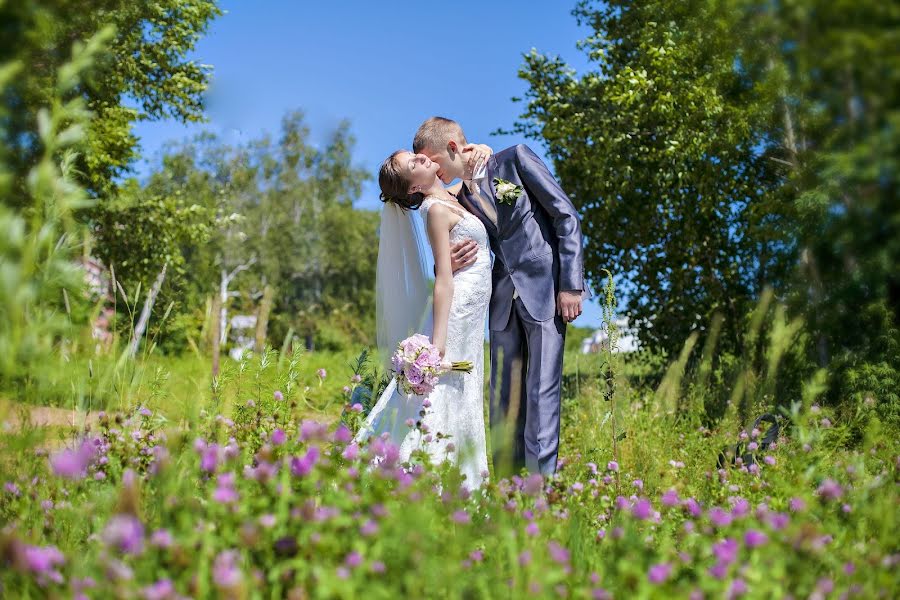 Wedding photographer Tatyana Assaulova (tanaydiz). Photo of 31 October 2013