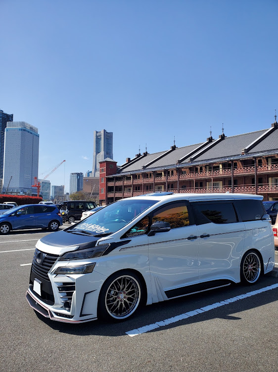 ヴェルファイアの横浜市開港記念会館・海の公園・30ヴェルファイア後期・SIXTH-SENSEに関するカスタム事例の投稿画像5枚目