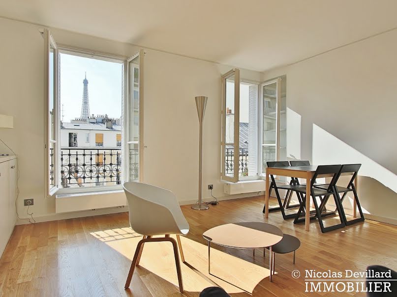 Location meublée appartement 2 pièces 42 m² à Paris 7ème (75007), 1 800 €