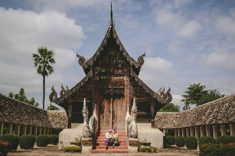 Photographe de mariage Suriyathepjuti Tinanop (suriyathepjuti). Photo du 4 juillet 2018