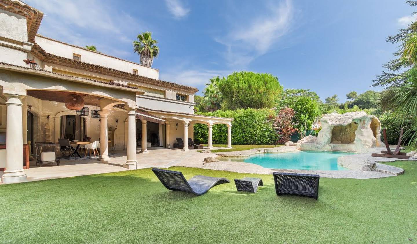 Maison avec piscine et terrasse Valbonne