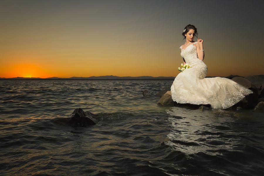 Fotógrafo de casamento Selahattin Aydın (selahattinaydi). Foto de 16 de setembro 2017