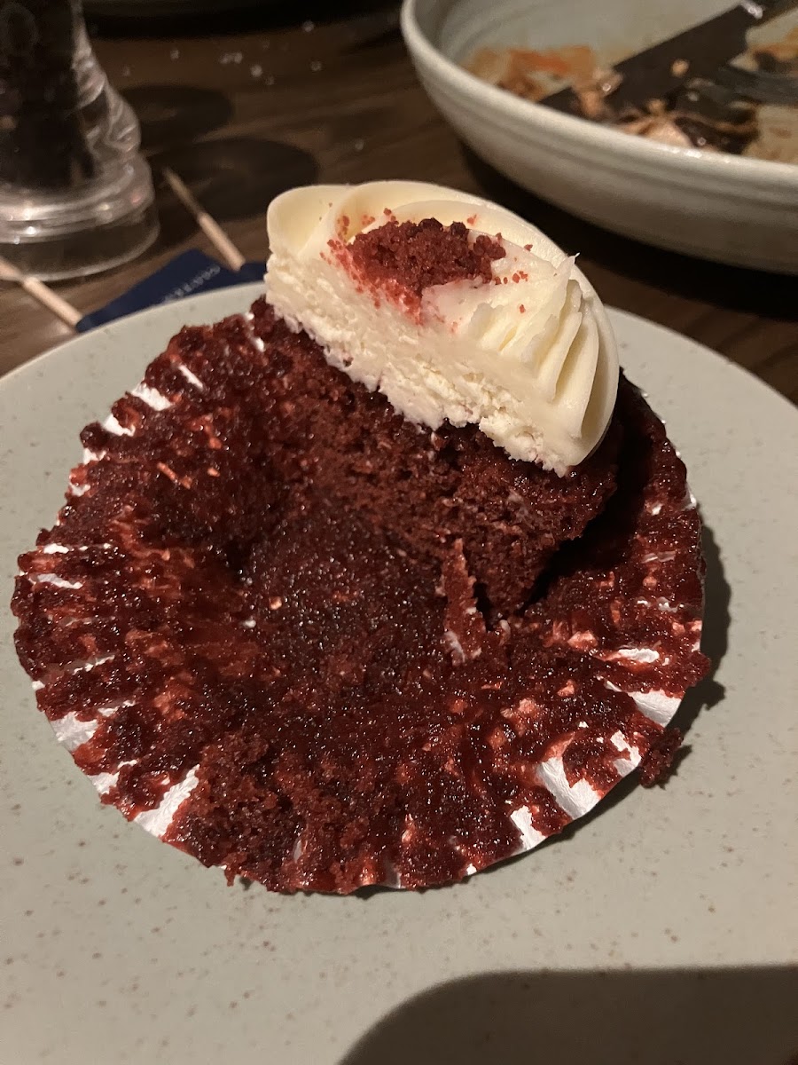 Gluten-Free at Lola’s Cupcakes