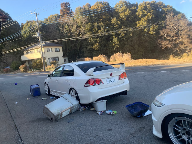 シビックタイプRの送迎車・風強すぎ・FEEL'Sに関するカスタム事例の投稿画像3枚目