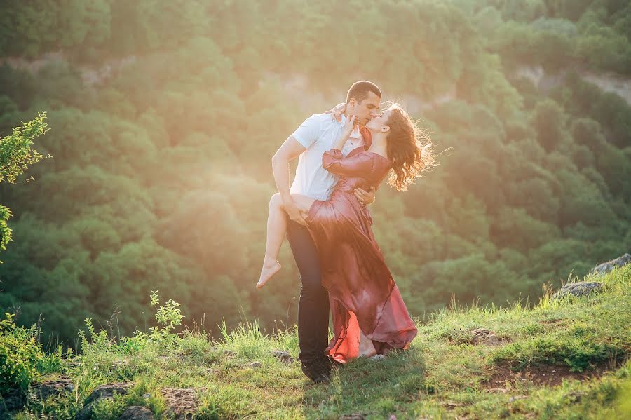 Vestuvių fotografas Anastasiya Rusanova (ovchinnikovafoto). Nuotrauka 2017 gegužės 30