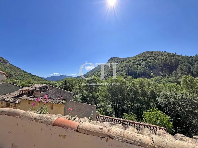 Vente propriété 4 pièces 136 m² à Vaison-la-Romaine (84110), 220 000 €