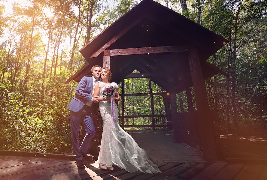 Photographe de mariage Yuliya Zbronskaya (zbronskaya). Photo du 12 septembre 2016