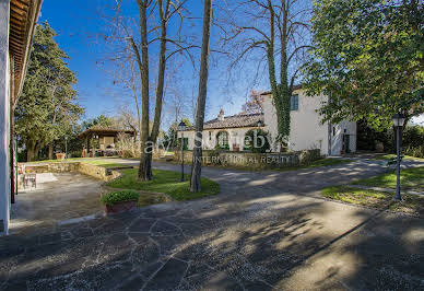 Villa avec piscine et jardin 2