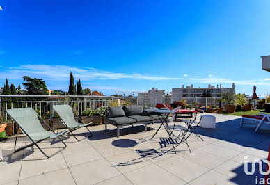 Apartment with terrace 19