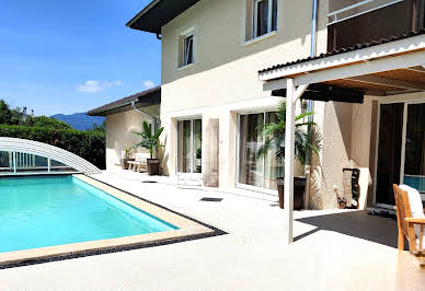 Maison avec piscine et terrasse 7