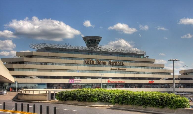 https://i2.wp.com/rexious.de/wp-content/uploads/2016/04/Flughafen_Köln-Bonn_-_Terminal_1_Hauptgebäude_9054-56.jpg?resize=780%2C462&ssl=1