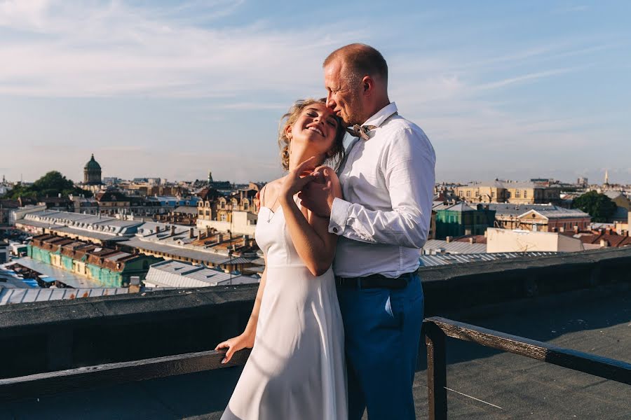 Wedding photographer Olga Rascvetaeva (labelyphoto). Photo of 18 October 2019