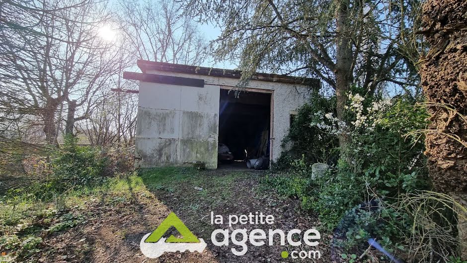 Vente parking  100 m² à Vierzon (18100), 35 000 €