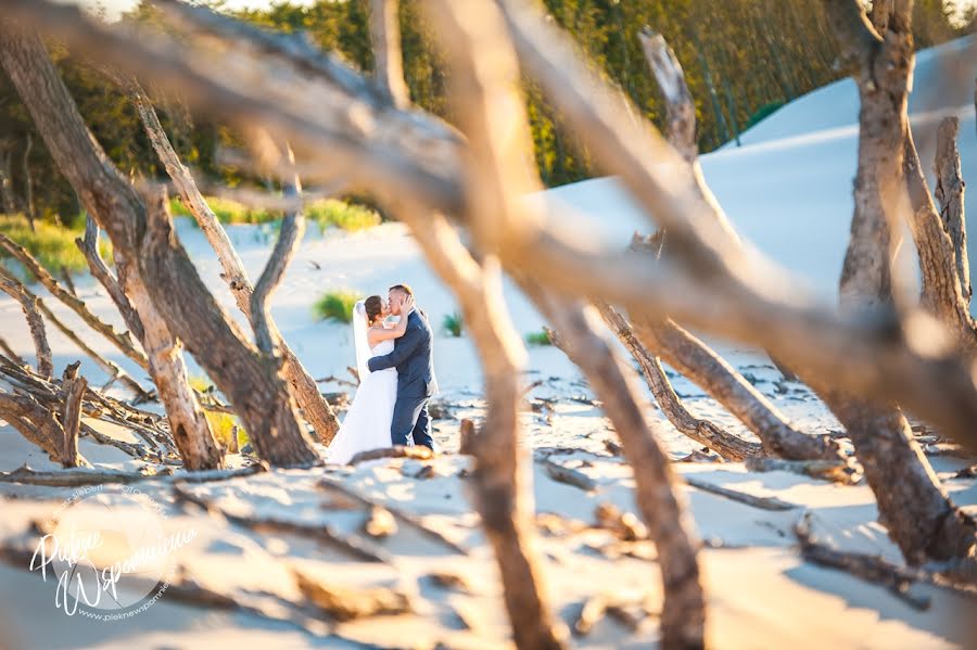 Wedding photographer Tomasz Siebert (fotoreporter). Photo of 24 April 2019