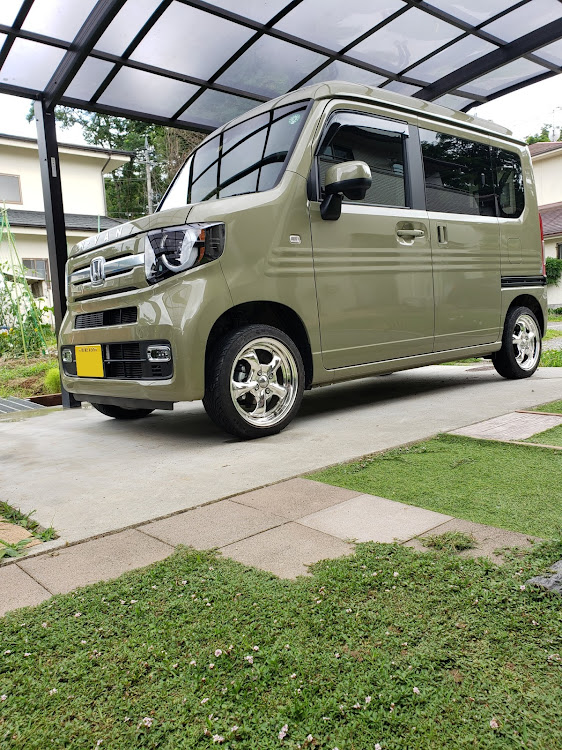 N-VANのホイール交換・自家塗装・DIY・ホワイトレター・鉄チンに関するカスタム事例の投稿画像2枚目