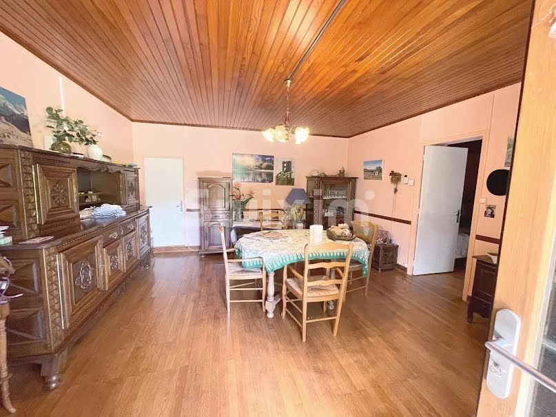 Vente maison 6 pièces 136 m² à Arinthod (39240), 60 000 €