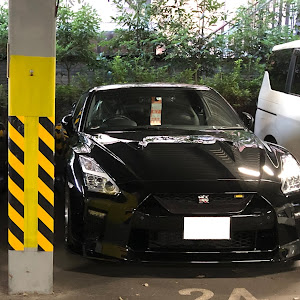 NISSAN GT-R R35