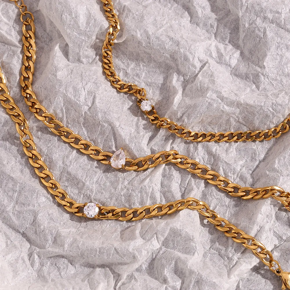 Title 9, Eenvoudige roestvrijstalen armband met 18K goud...