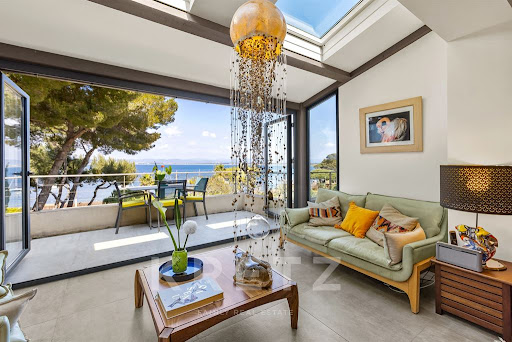 Maison en bord de mer avec jardin 1
