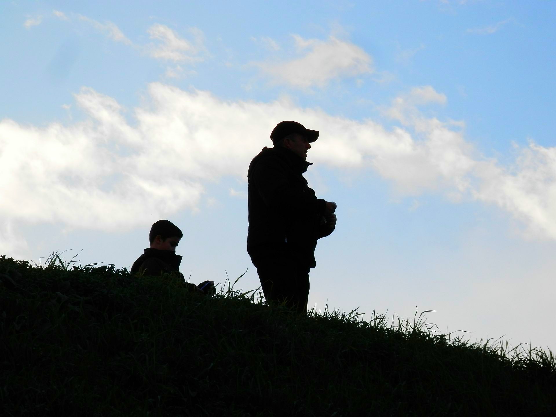 Sguardi oltre l'orizzonte: Il legame tra nonno e nipote di Supersampei