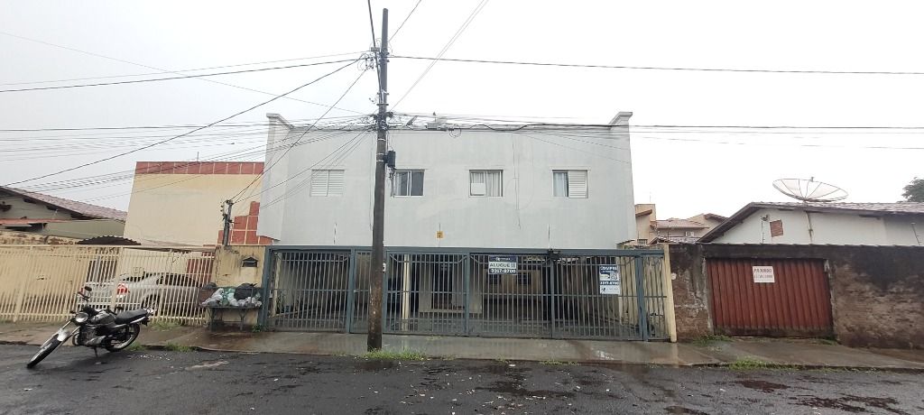 Apartamento com 1 dormitório para alugar, 48 m² por R$ 825,94/mês - Olinda - Uberaba/MG