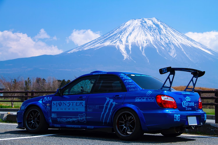 インプレッサ WRX STIのドライブ・フォロワーさんとコラボ・男前の富士山コラボに関するカスタム事例の投稿画像1枚目