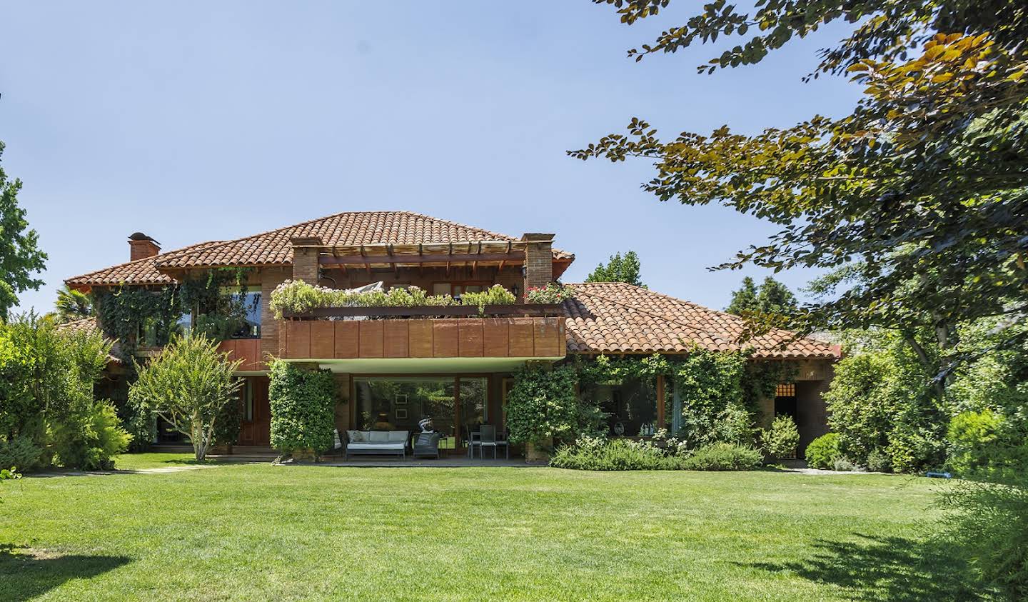 House with garden and terrace Lo Barnechea