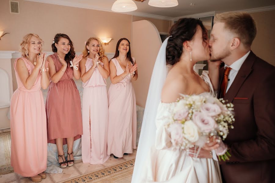 Fotógrafo de casamento Aleksandr Bobkov (bobkov). Foto de 6 de outubro 2018