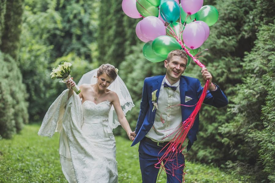 Fotógrafo de casamento Yuriy Rizhok (yurigi55). Foto de 23 de janeiro 2015