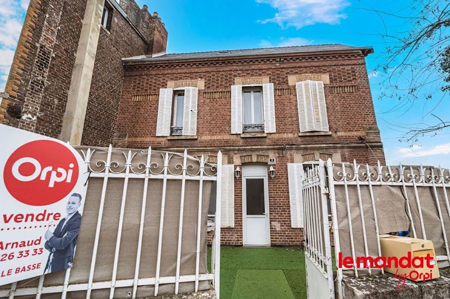 Vente maison 4 pièces 91 m² à Laon (02000), 79 900 €