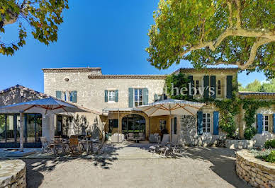 House with pool and garden 2