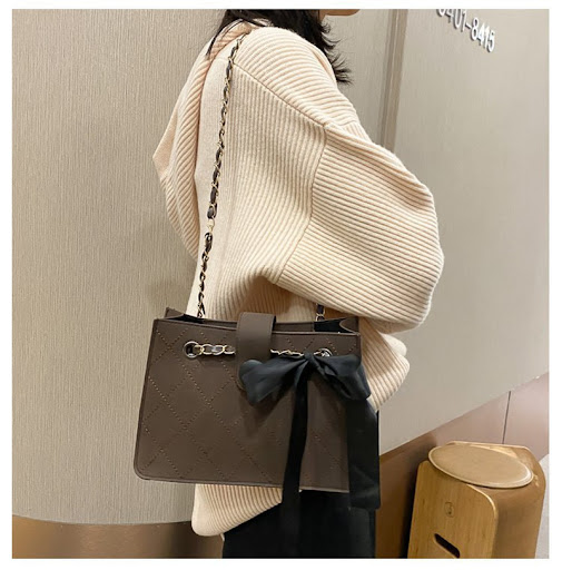 Title 3, Fashion Texture Rhombic Chain Crossbody Bag. St...