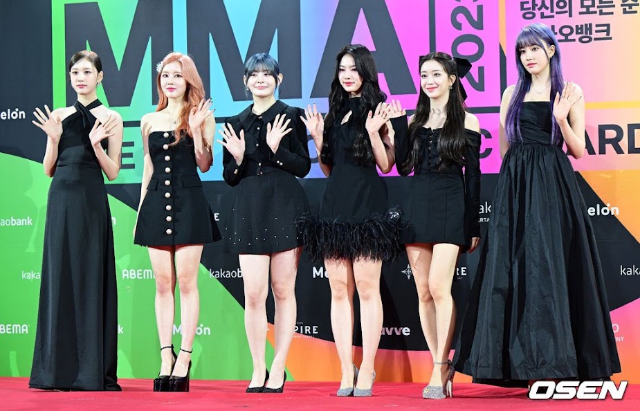 IVE's Stylists Earn Mixed Reactions, Accusations Of Favoritism For ...