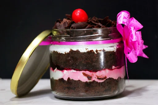 Black Forest Jar Cake