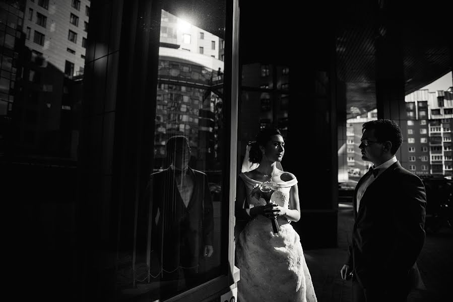 結婚式の写真家Artem Grinev (greenev)。2015 7月23日の写真