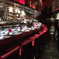 L'ATELIER de Joel Robuchon 侯布雄法式餐廳