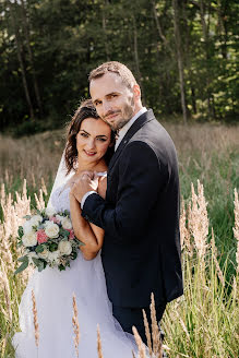 Wedding photographer Suzan Umelecká (martinkovazuzana). Photo of 14 April 2023