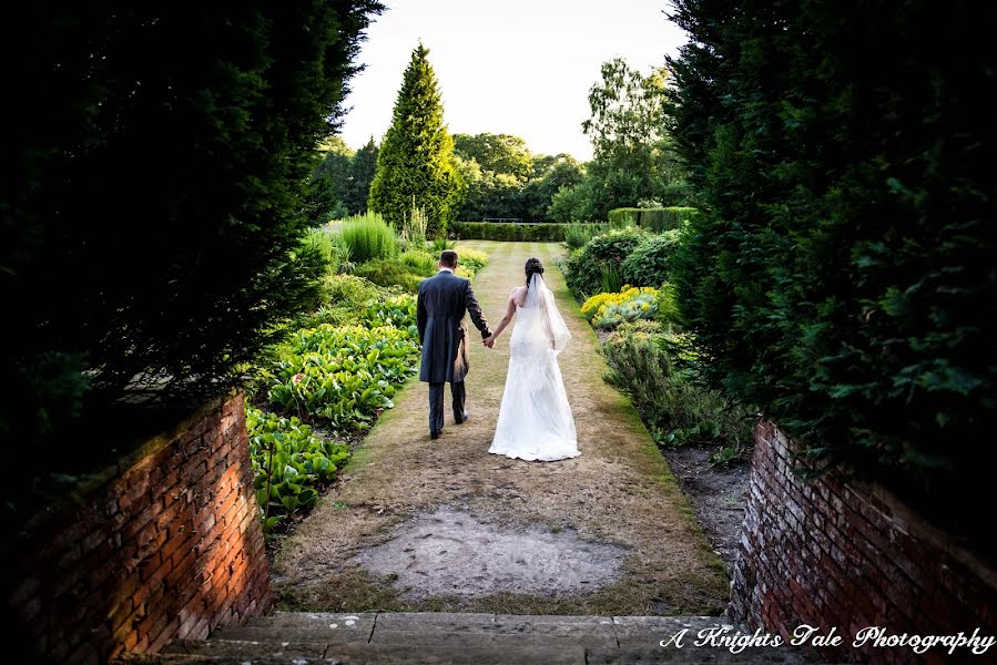 Wedding photographer Adam Knight (aknightstale). Photo of 10 August 2017