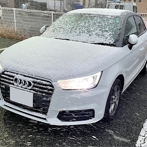 A1 スポーツバック 1.0 TFSI