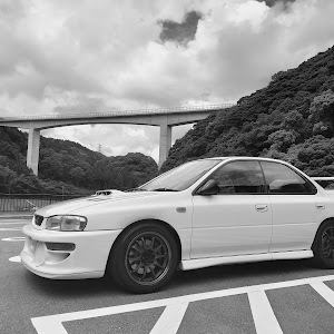 インプレッサ WRX GC8